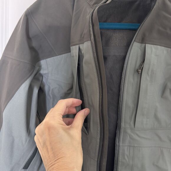 Arc Teryx Rain Shell Jacket Coat Active Hiking Running Womens Gray S - Picture 10 of 12